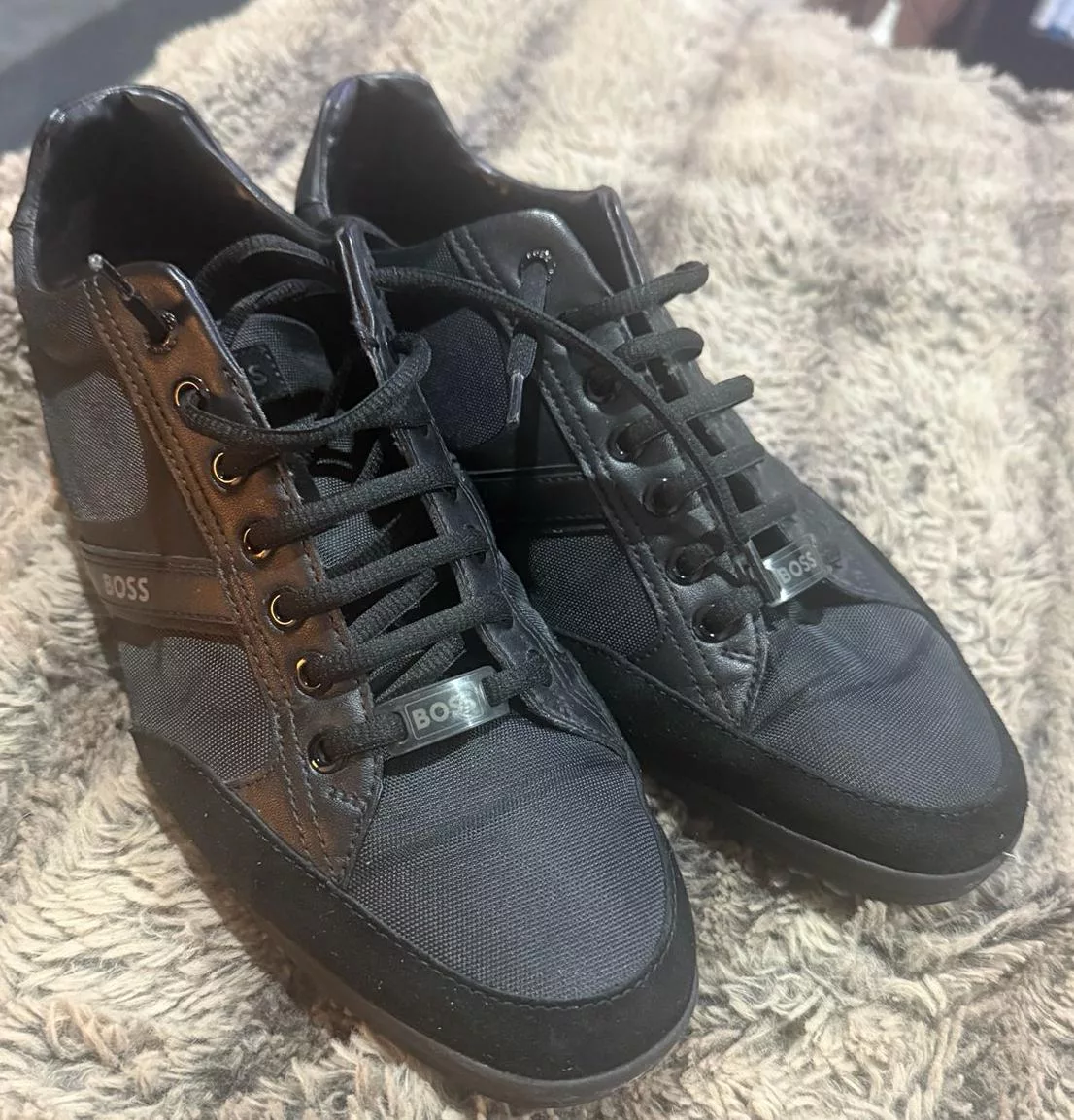 Zapatos tenis Originales Hugo BOSS  Talla 28